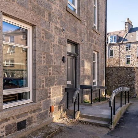 West End @ Netflix @ Newly Built Leilighet Aberdeen Eksteriør bilde